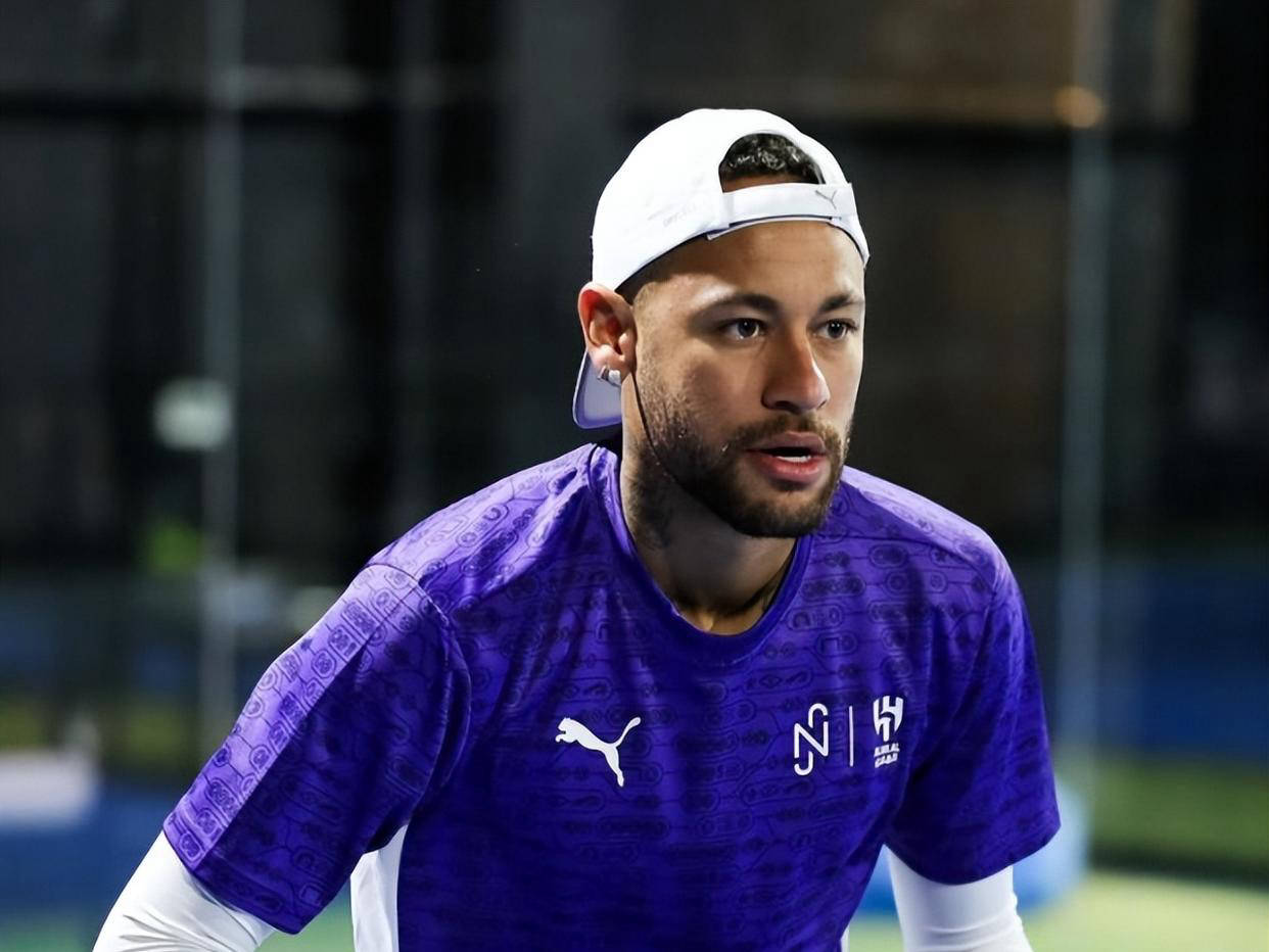 ayx-关于败北首场状态出色，德国队观众沸腾！，内马尔重返赛场比赛高潮迭起的信息