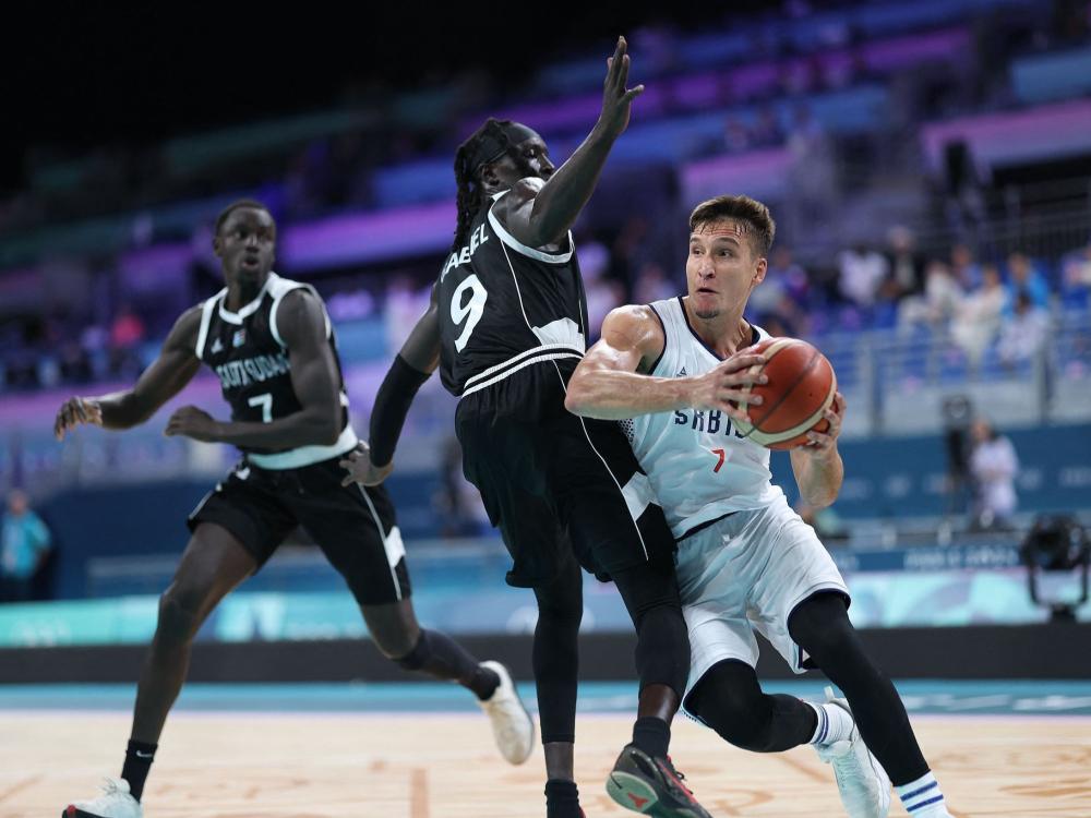 爱游戏官网-关于哈兰德新星重返赛场表现突出，塞尔维亚队前途光明！比赛高潮迭起的信息